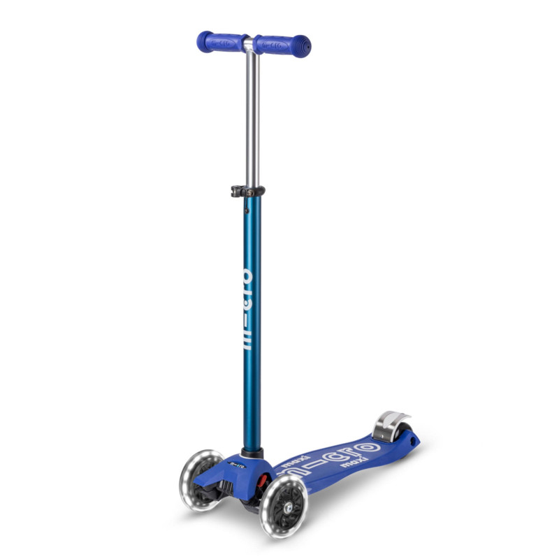 Maxi MICRO Deluxe Kickboard Scooter - Blue / White