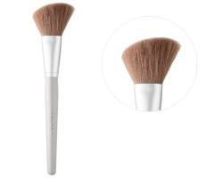 Blush makeup brush