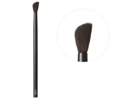 10 Radiant Creamy Concealer Brush