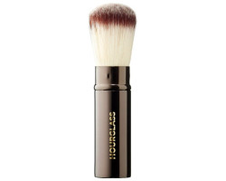 Retractable foundation brush