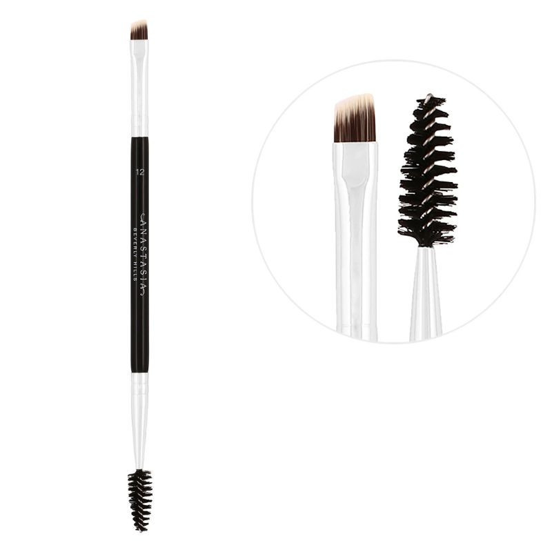 Brush 12 precision eyebrow brush for pomades and gels