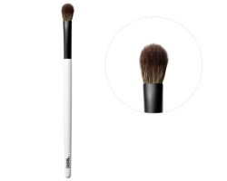 E3 makeup brush