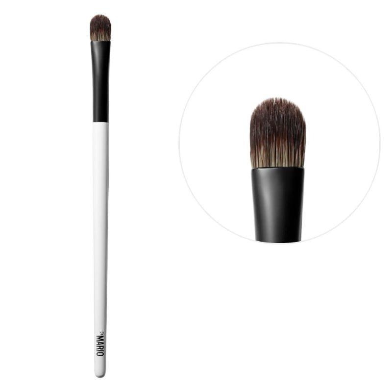 E4 makeup brush