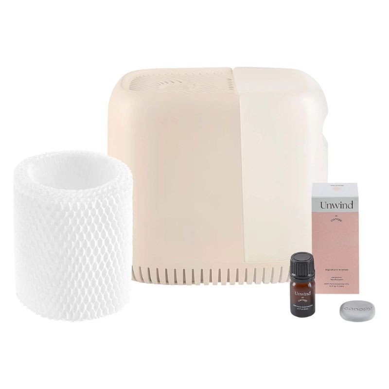 Canopy humidifier to hydrate the skin