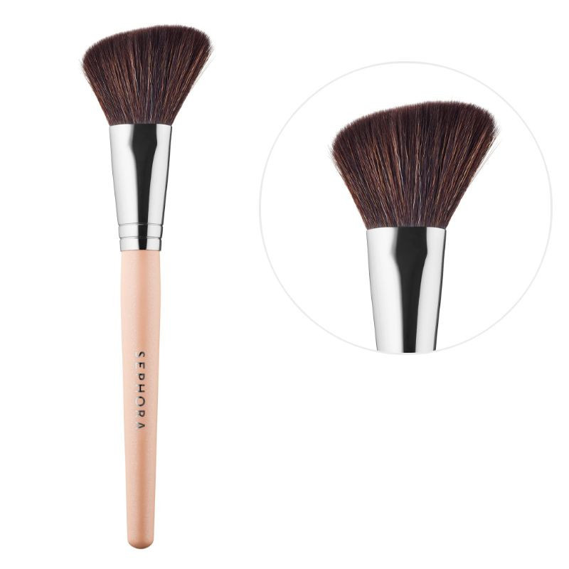 Blush makeup brush