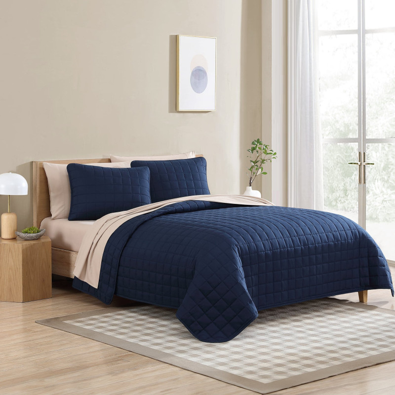 Double/Queen Bed Quilt - Navy