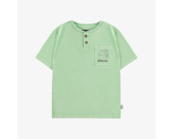 Green short sleeves T-shirt with a pocket and an illustration, child