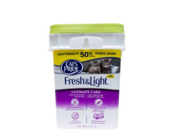 Light scented clumping litter