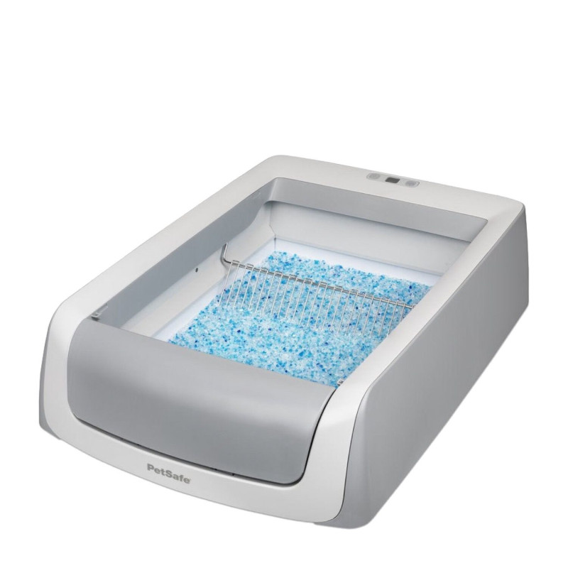 “ScoopFree®” self-cleaning litter box…