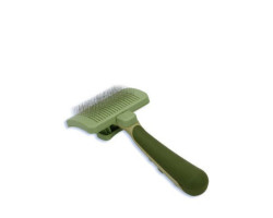 Self-cleaning curry comb with soft teeth…