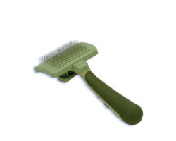 Self-cleaning curry comb...