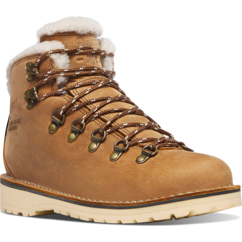 Mountain Pass Shearling Boots - Women's