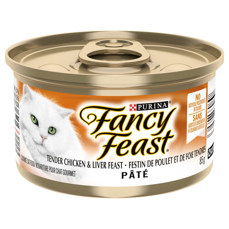 Wet food with liver and tender chicken…