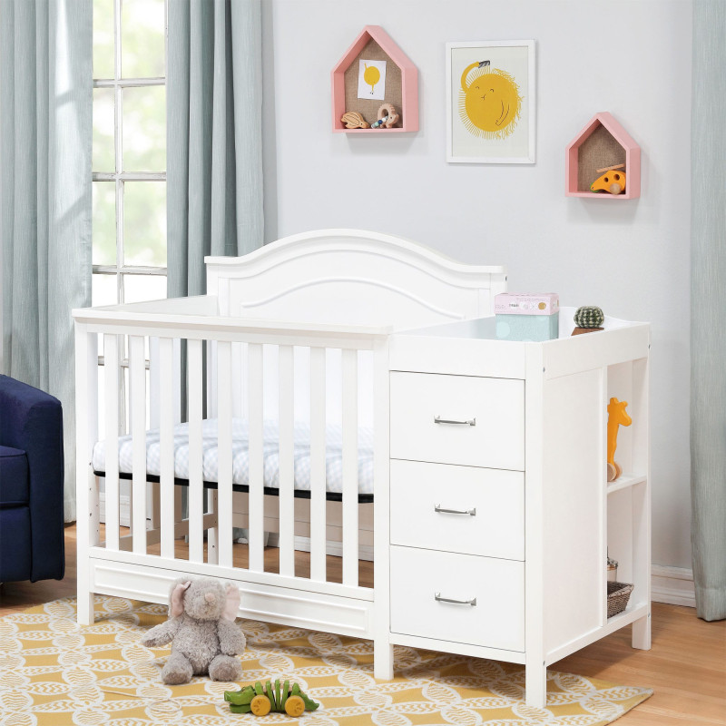 Charlie Bassinet and Changing Table - White
