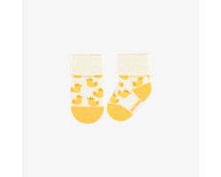 Cream stretch socks with yellow ducks, newborn