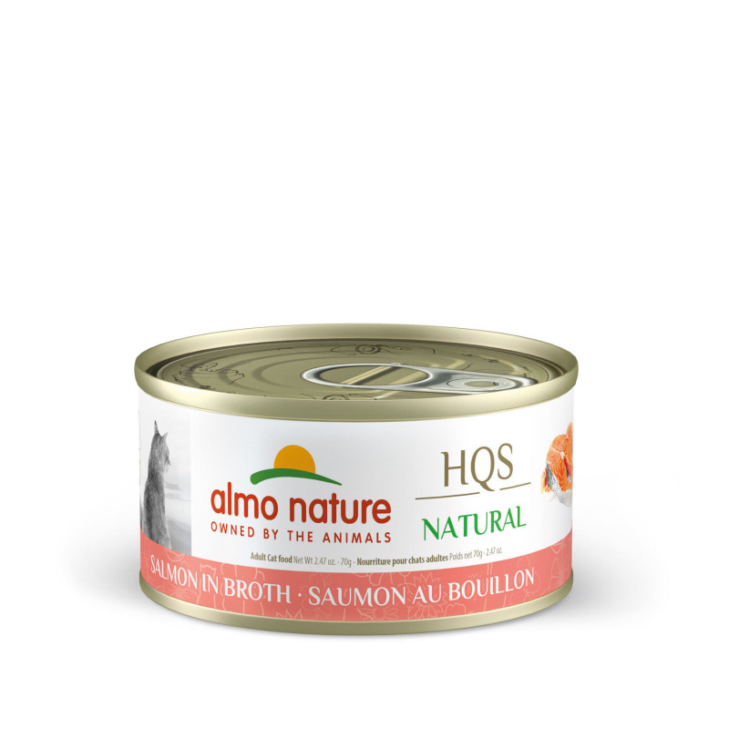 Salmon in broth for adult cats