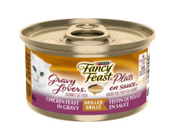 Chicken feast sauce dish for cats…
