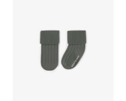 Green stretchy socks, newborn