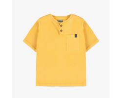 Yellow short sleeves t-shirt with henley collar and pelican illustration, child