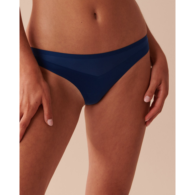 Culotte tanga en microfibre et résille