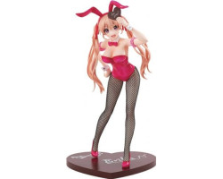 A couple of cuckoos -  figurine de erika amamo -  bunny girl version