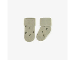 Green stretchy socks with leaves, newborn