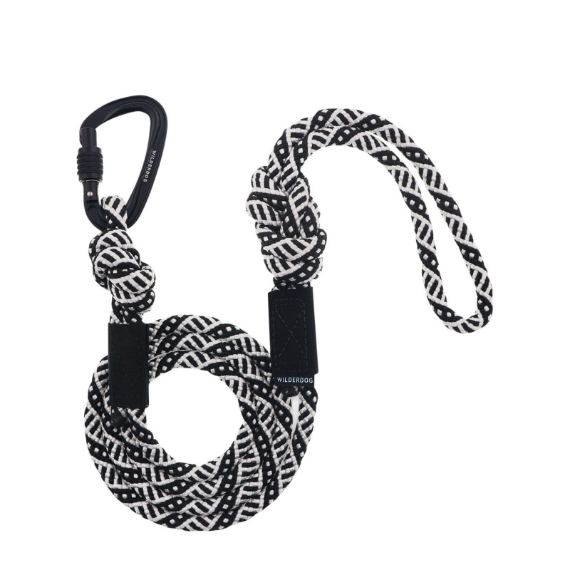 Carabiner leash in smooth black rope…