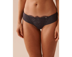 Culotte cheeky en dentelle et résille