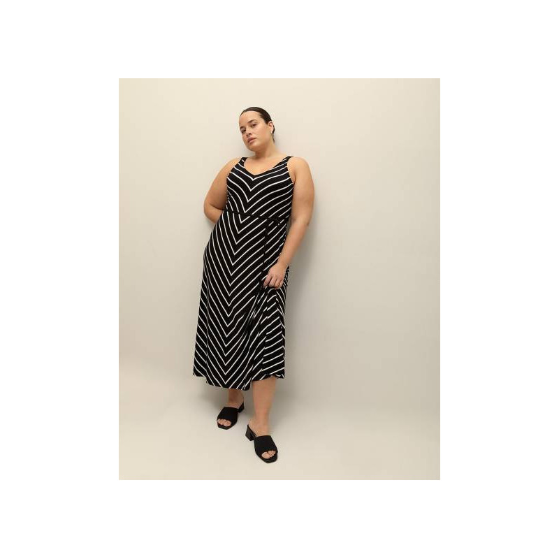 Robe longue rayée évasée sans manches avec ceinture, tissu responsable